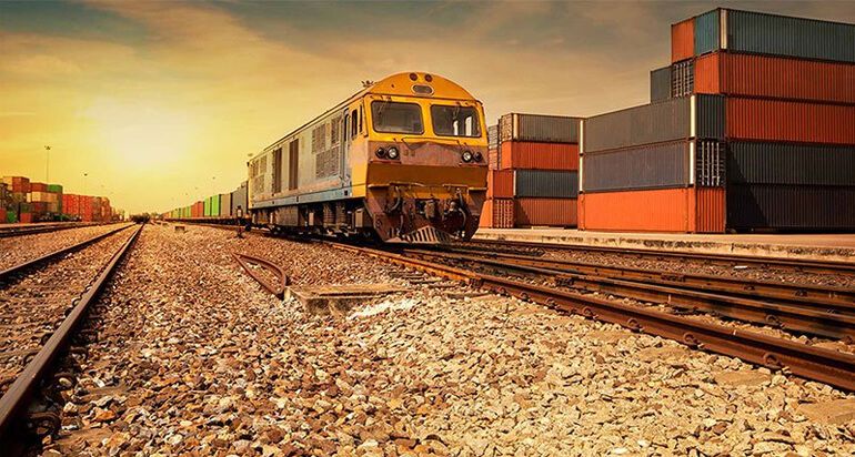 Dịch vụ vận tải đường sắt là gì?