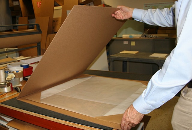 Cách đóng gói giấy tờ, tài liệu khi chuyển phát nhanh