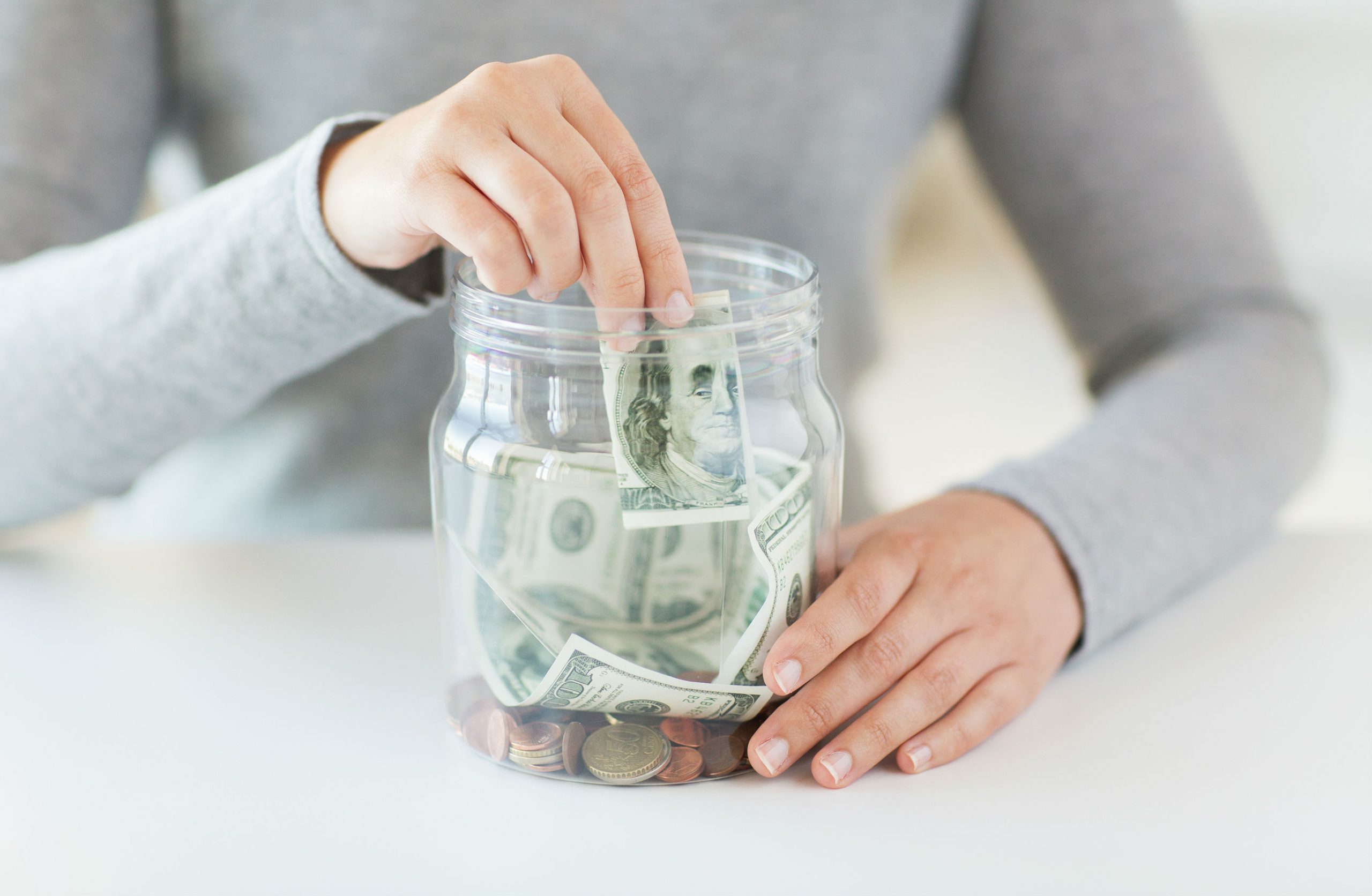 Giúp tiết kiệm thời gian, công sức và chi phí cho khách hàng Giúp tiết kiệm thời gian, công sức và chi phí cho khách hàng