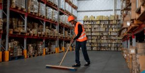 vệ sinh nhà kho một cách sạch sẽ