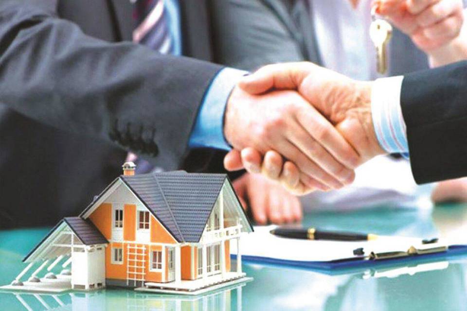 kí hợp đồng cho thuê bất động sản 